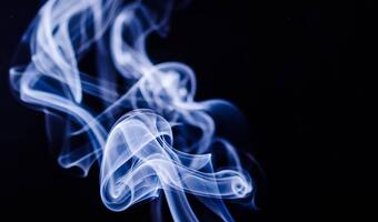 Koronawirus: Palacze e-papierosów bardziej narażeni