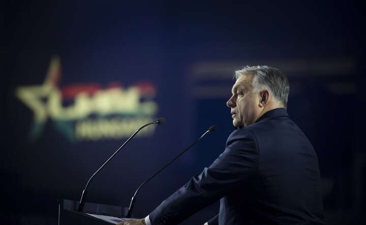 Kampania wyborcza na Węgrzech, której stawką jest reelekcja Viktora Orbana, jest w tle gry o tranzyt rosyjskiej ropy przez Ukrainę / autor: PAP/EPA/ZOLTAN FISCHER