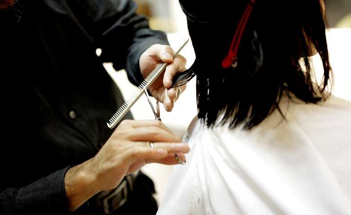 Od 1 kwietnia fryzjerzy i kosmetyczki zapłacą VAT według niższej stawki / autor: Pixabay