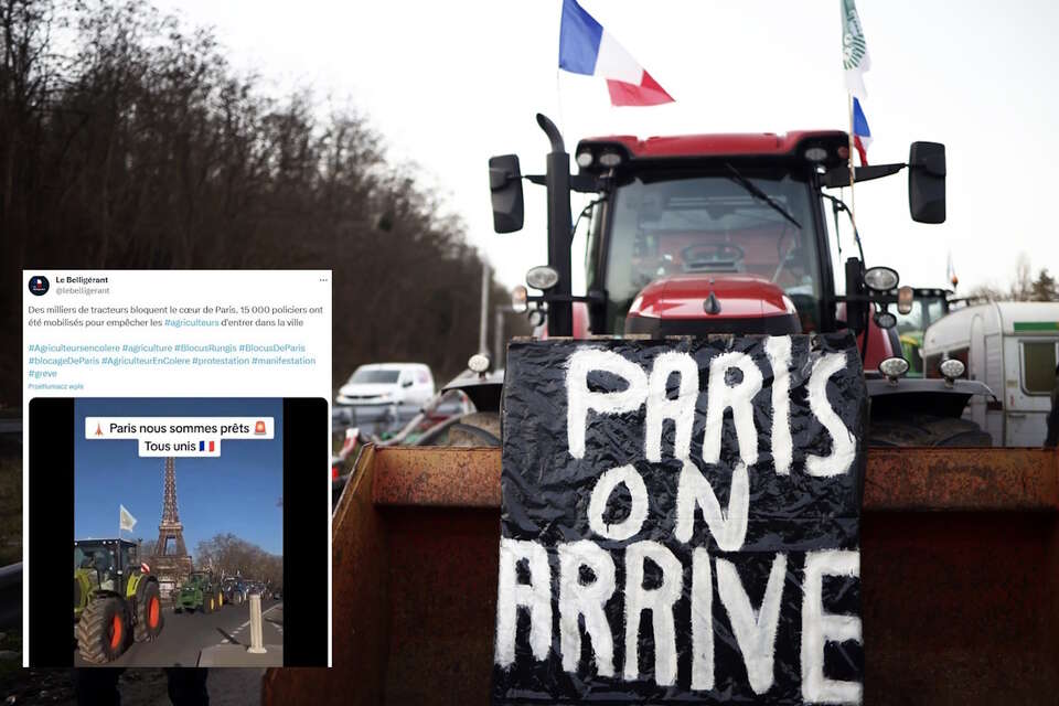 Traktor z komunikatem „Przyjeżdżamy do Paryża” w miejscu blokady autostrady A15 w Argenteuil, na północ od Paryża, Francja, 29 stycznia 2024 r. / autor: PAP/EPA/YOAN VALAT