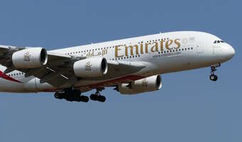 Odwołano ponad 52 tys. lotów. Przewoźnicy liczą straty