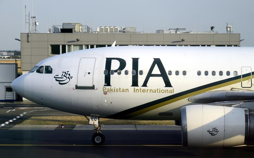 Wypadek lotniczy w Pakistanie / autor: PAP/EPA