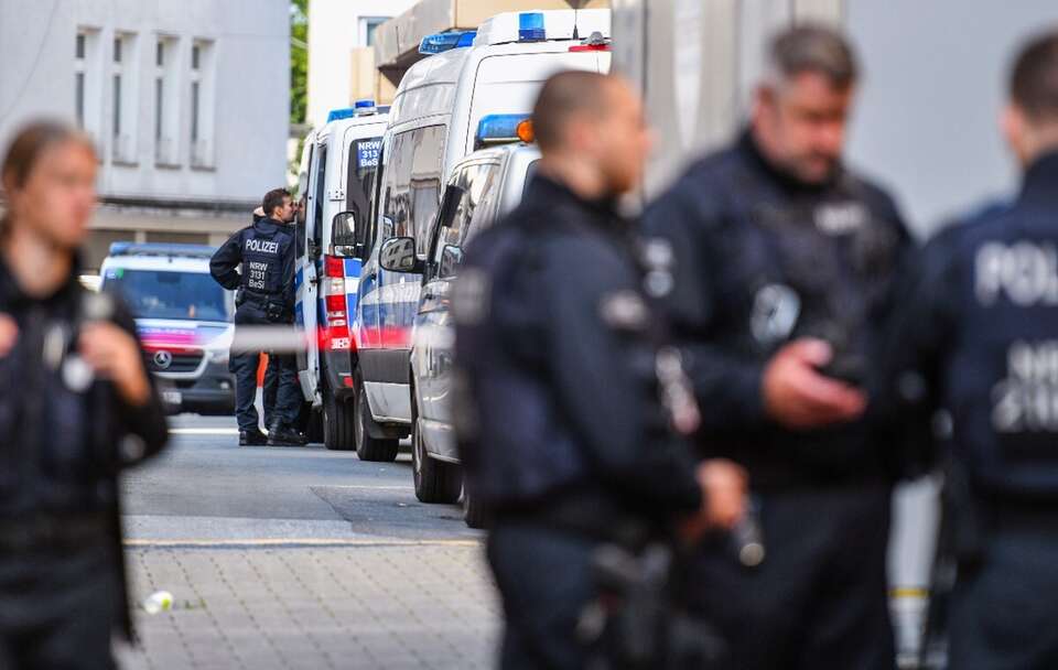 Niemiecka policja w Solingen / autor: PAP/EPA/Volker Hartmann.