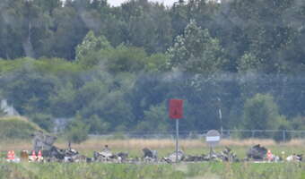 Katastrofa wojskowego samolotu. Słup dymu nad lotniskiem w Gdyni