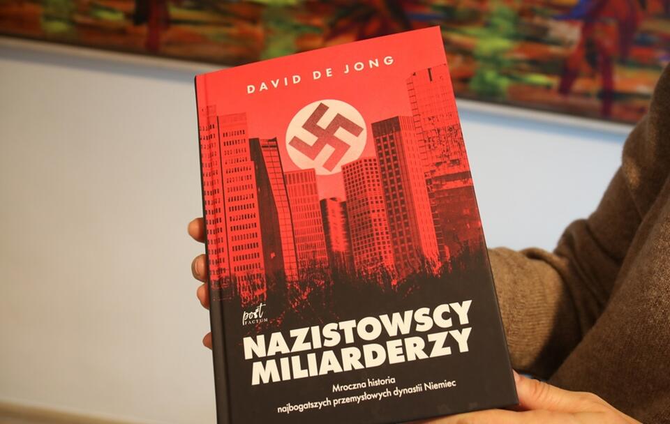 Książka "Nazistowscy miliarderzy" / autor: PAP/Albert Zawada