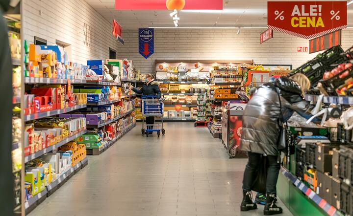 Co ukrywają supermarkety małą czcionką