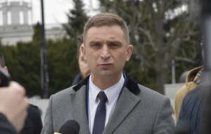 Bąkiewicz pod wrażeniem prezydenta Nawrockiego. "Deklasuje swoich przeciwników"; "Bije śmieszne i banalne filmiki Tuska". Na zdjęciu Robert Bąkiewicz / autor: Fratria