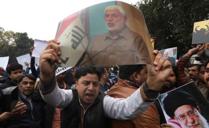 Wielkie protesty muzułmanów w Indiach po śmierci gen. Sulejmaniego   / autor: PAP/EPA/RAJAT GUPTA
